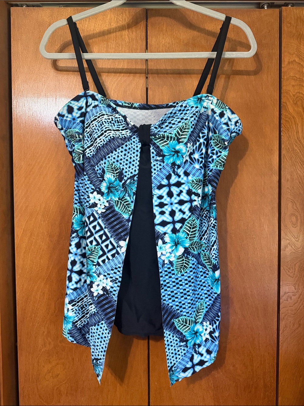Croft & Barrow Blue Floral Tankini Top with Black Insert - Women Tops